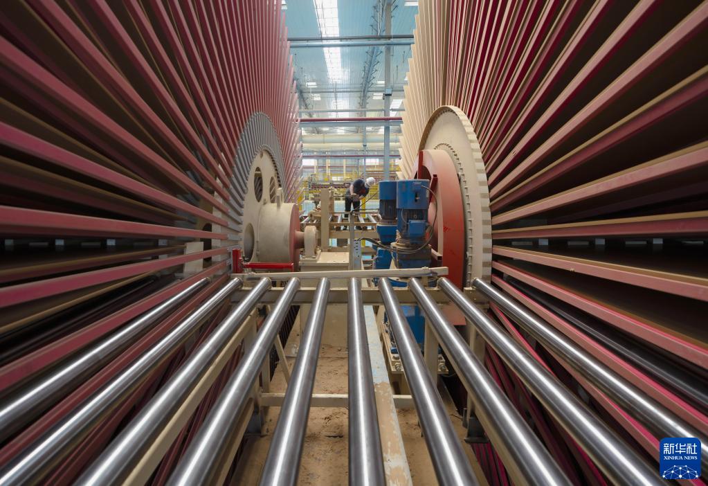 新思想引領(lǐng)新征程·時(shí)代答卷丨“瓣瓣同心”向陽開——習(xí)近平總書記謀劃推動京津冀協(xié)同發(fā)展譜寫新篇章