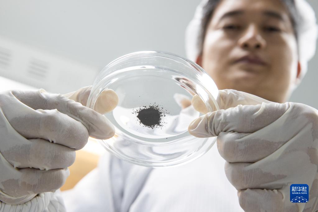 新華全媒+|嫦娥五號月球樣品最新研究成果發(fā)布 刷新月球演化傳統(tǒng)認知