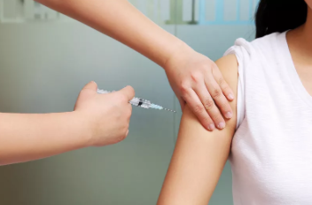 疫苗“加強針”，何時全民開打？你關心的都在這里