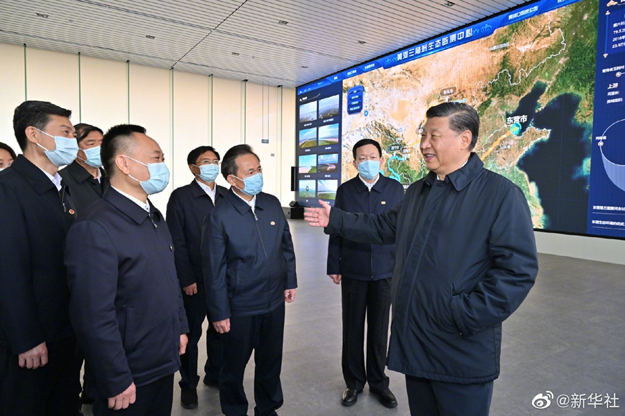 習(xí)近平在山東東營考察黃河入海口