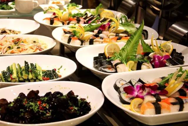 偶爾吃頓大餐 對(duì)減肥有利