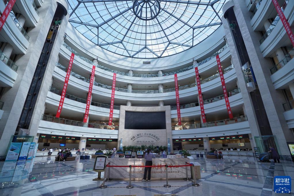 財(cái)知道丨世界解讀中國經(jīng)濟(jì)五大魅力之謎