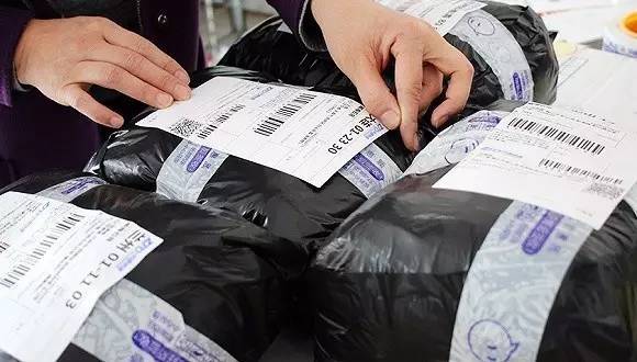 快遞包裹未至、詐騙電話已到？你的快遞單據(jù)已被出賣(mài)