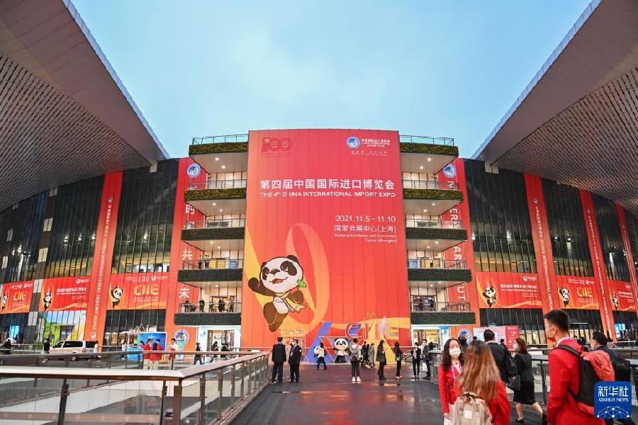 不可逆轉(zhuǎn)的歷史進程——從以習近平同志為核心的黨中央引領(lǐng)新時代變革性實踐看實現(xiàn)中華民族偉大復(fù)興