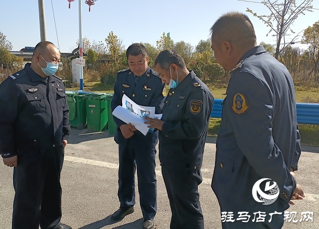 駐馬店：市政府檢查組檢查驗(yàn)收正陽縣高速公路兩側(cè)廣告設(shè)施清理工作