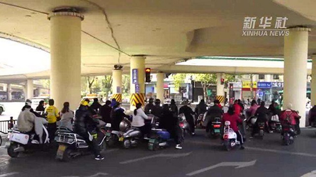 鄭州200萬輛黃牌超標(biāo)電動車該何去何從？