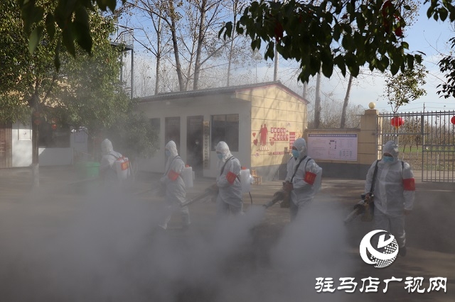 駐馬店市消防救援支隊(duì)為養(yǎng)老院義務(wù)開展消殺工作