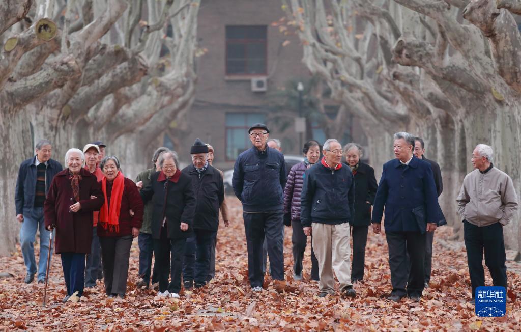 奮斗百年路 啟航新征程·中國共產(chǎn)黨人的精神譜系｜胸懷祖國 無私奉獻——西遷精神述評