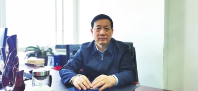 河南如何“雙線作戰(zhàn)”？同時(shí)迎戰(zhàn)德?tīng)査?、奧密克戎，醫(yī)院是如何救治的？感染癥狀有何不同？專(zhuān)家解讀來(lái)了