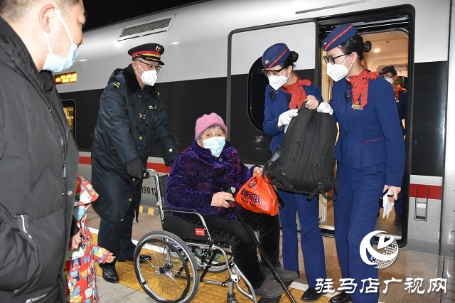 駐馬店車務段迎來春運返程客流高峰 多去往北京、上海、深圳、鄭州等地