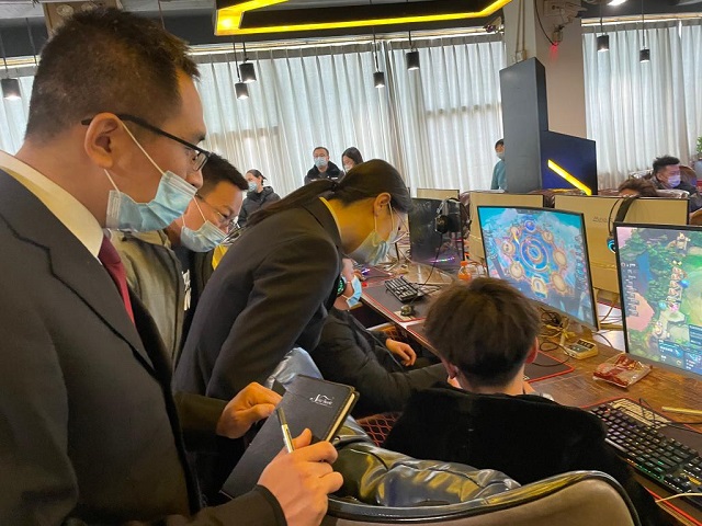 新華全媒+丨網(wǎng)絡(luò)游戲新規(guī)后的首個寒假，孩子們有新變化嗎？