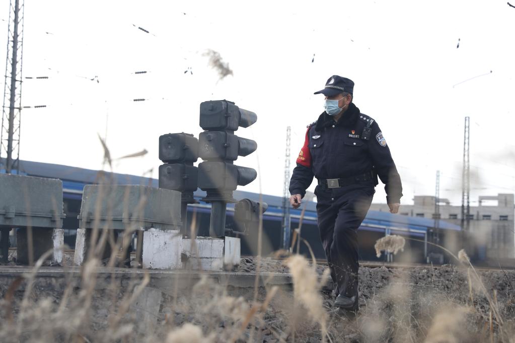 平安是最美的風(fēng)景:鐵路民警老房的最后一個春運