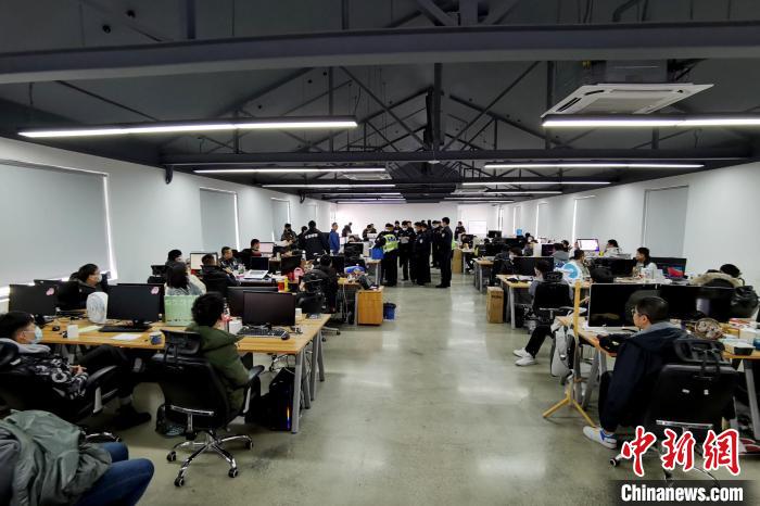 &ldquo;開盲盒&rdquo;&ldquo;低價搶&rdquo;&hellip;&hellip;誘人App服務(wù)的背后是詐騙