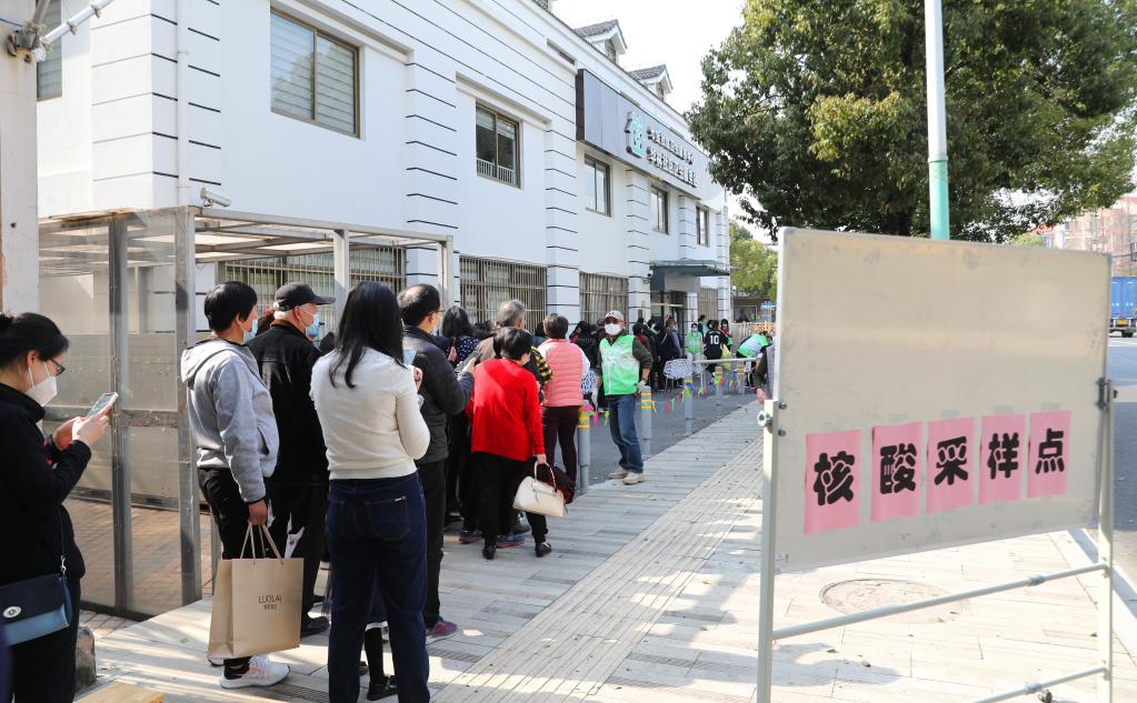 增加抗原檢測為何利于“早發(fā)現(xiàn)”？為何不能替代核酸檢測？權威專家回應來了