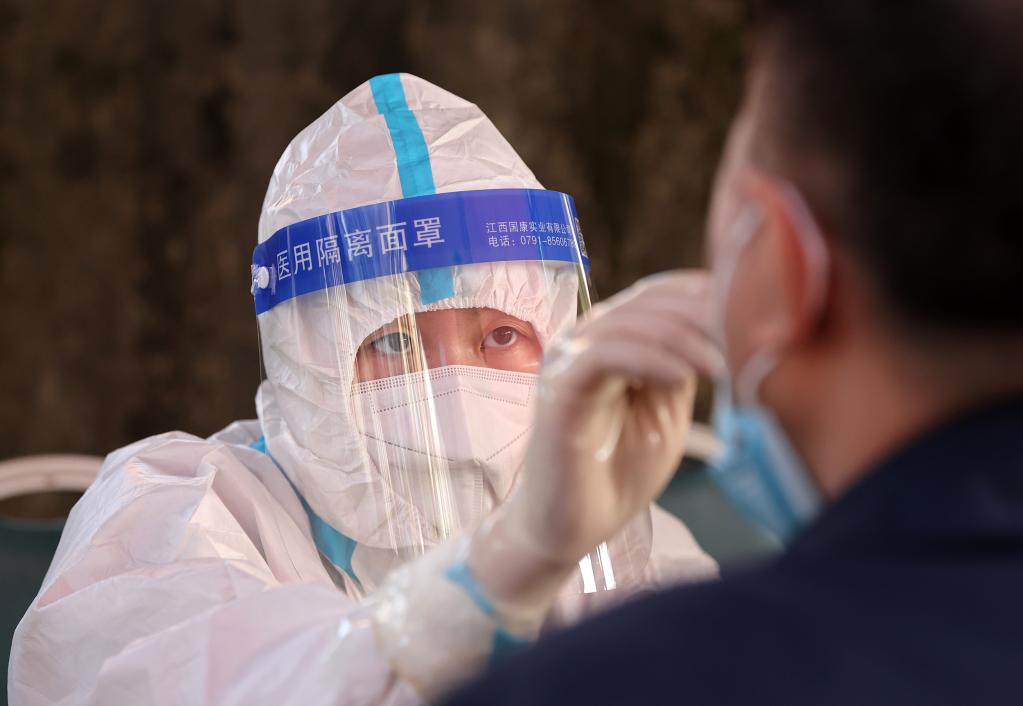 增加抗原檢測為何利于“早發(fā)現(xiàn)”？為何不能替代核酸檢測？權(quán)威專家回應(yīng)來了