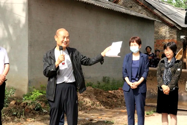 北斗科技總經(jīng)理陳運強捐款修路，助力鄉(xiāng)村振興