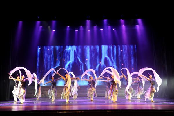 云展演、云旅游 看看這個(gè)“五一”河南人的線上打開方式