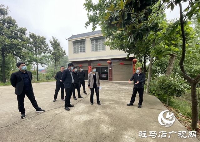 確山縣雙河鎮(zhèn)開(kāi)展人居環(huán)境觀摩評(píng)比活動(dòng)