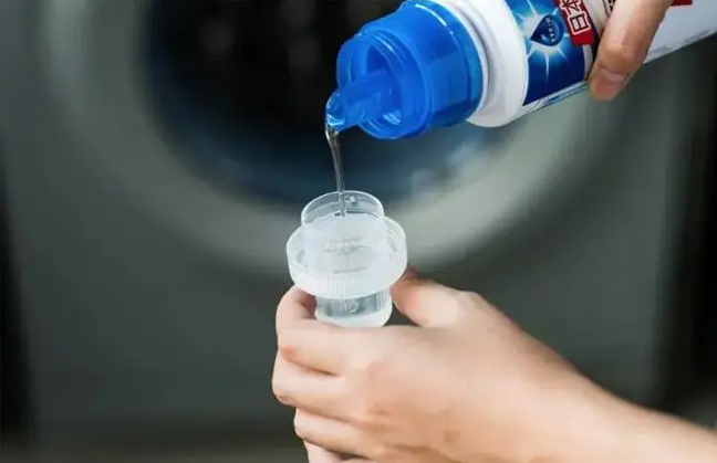 “洗衣液奶茶”走紅還可網(wǎng)購？網(wǎng)友質(zhì)疑設(shè)計會誤導(dǎo)孩子