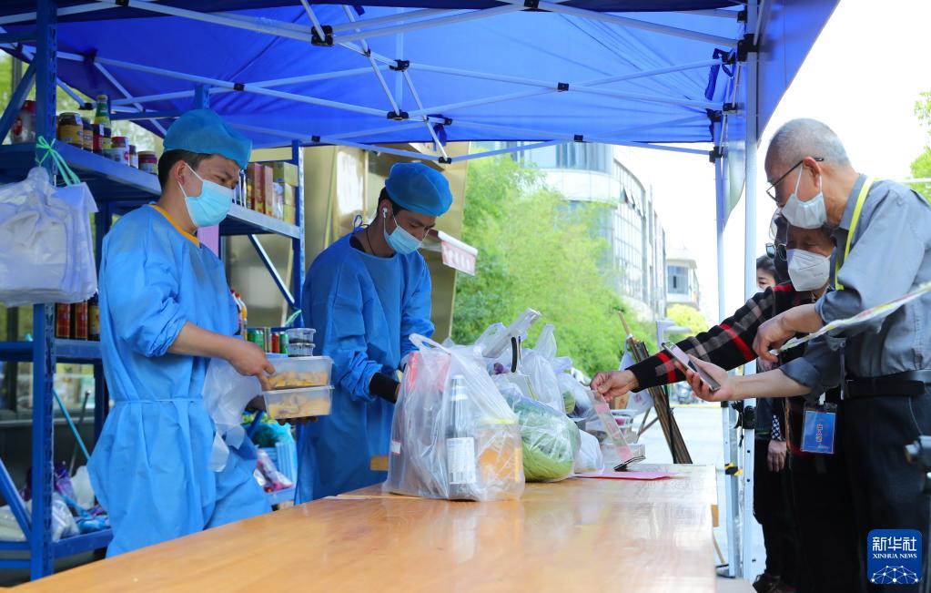 扎扎實實朝著防控目標(biāo)邁進——寫在上海實現(xiàn)社會面清零之際