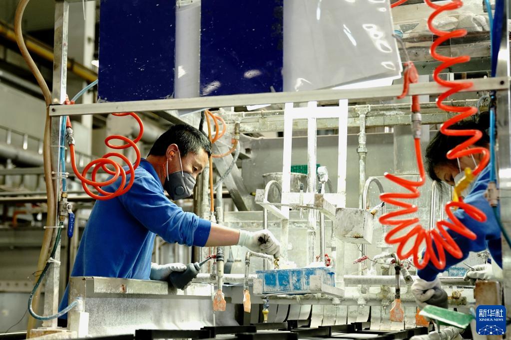 扎扎實實朝著防控目標(biāo)邁進——寫在上海實現(xiàn)社會面清零之際