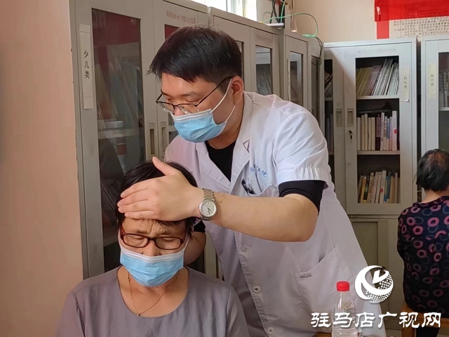 駐馬店市中醫(yī)院開展便民服務(wù)家鄉(xiāng)行義診活動(dòng)