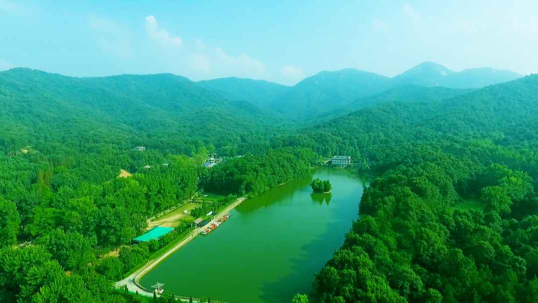 免費游玩、國風(fēng)游園、文化大餐……端午節(jié)河南文旅消費強勁復(fù)蘇，各大景區(qū)鉚足了干勁兒