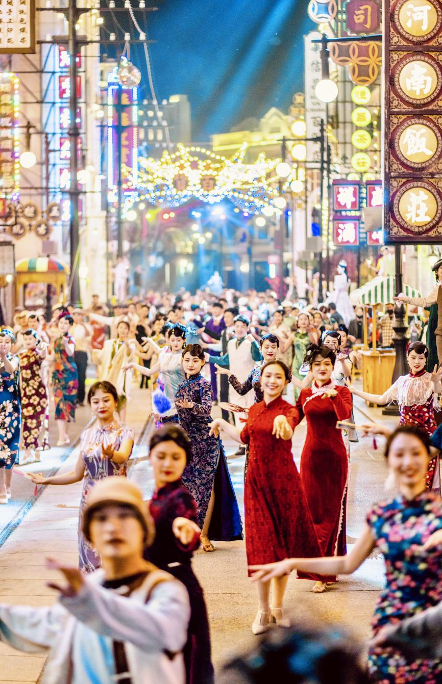 免費游玩、國風(fēng)游園、文化大餐……端午節(jié)河南文旅消費強勁復(fù)蘇，各大景區(qū)鉚足了干勁兒