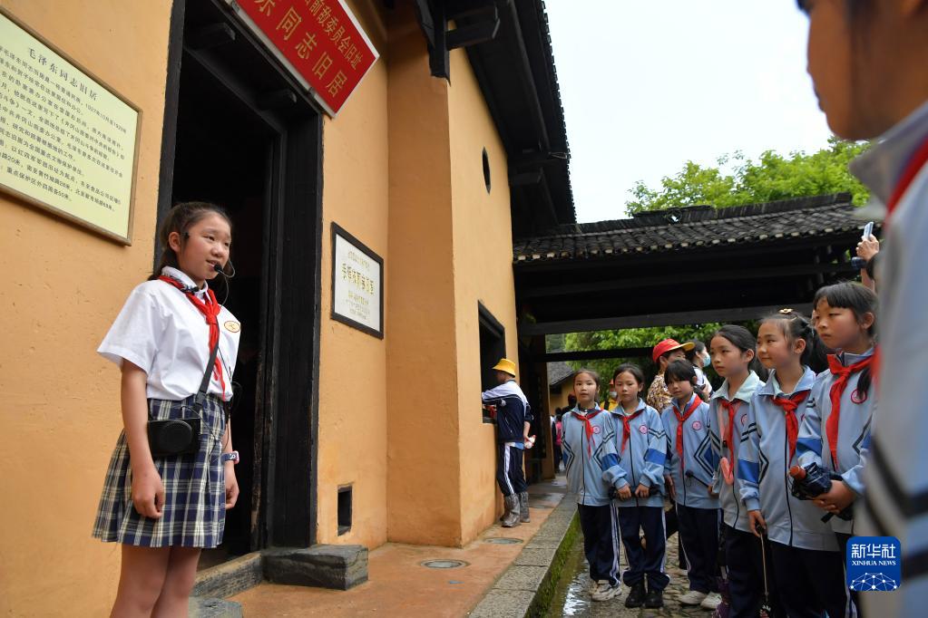 紅土地上的新崛起&mdash;&mdash;沿著總書記的足跡之江西篇