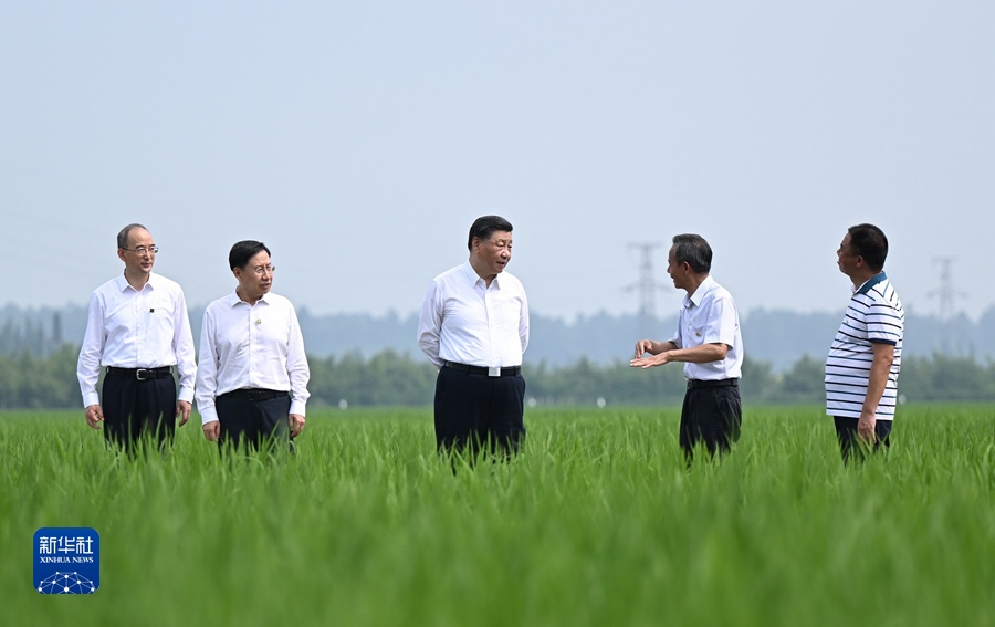習(xí)近平在四川考察時強(qiáng)調(diào) 深入貫徹新發(fā)展理念主動融入新發(fā)展格局 在新的征程上奮力譜寫四川發(fā)展新篇章