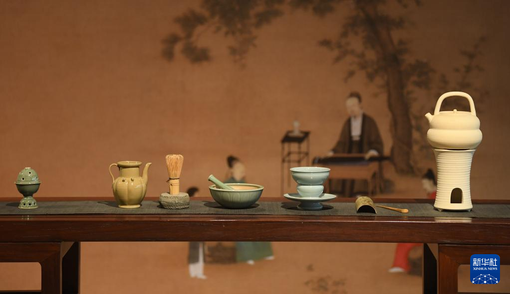 龍泉青瓷古今對(duì)比展在浙開(kāi)幕