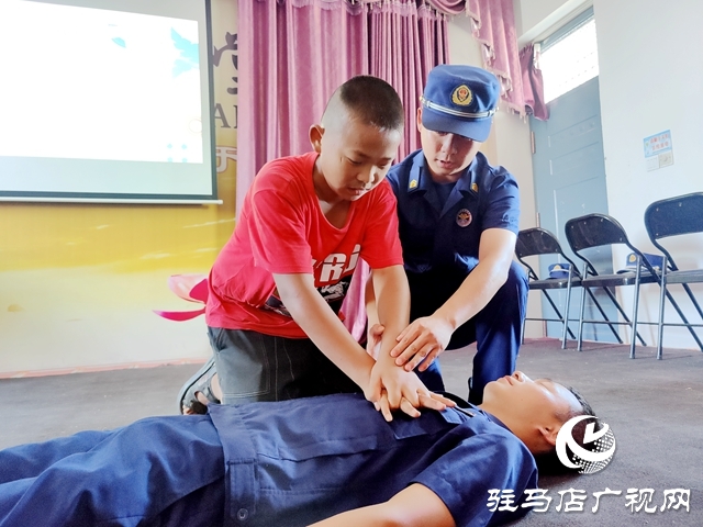 “藍焰助學(xué) 夢想起航”———駐馬店市消防救援支隊高新區(qū)大隊開展支教助學(xué)活動