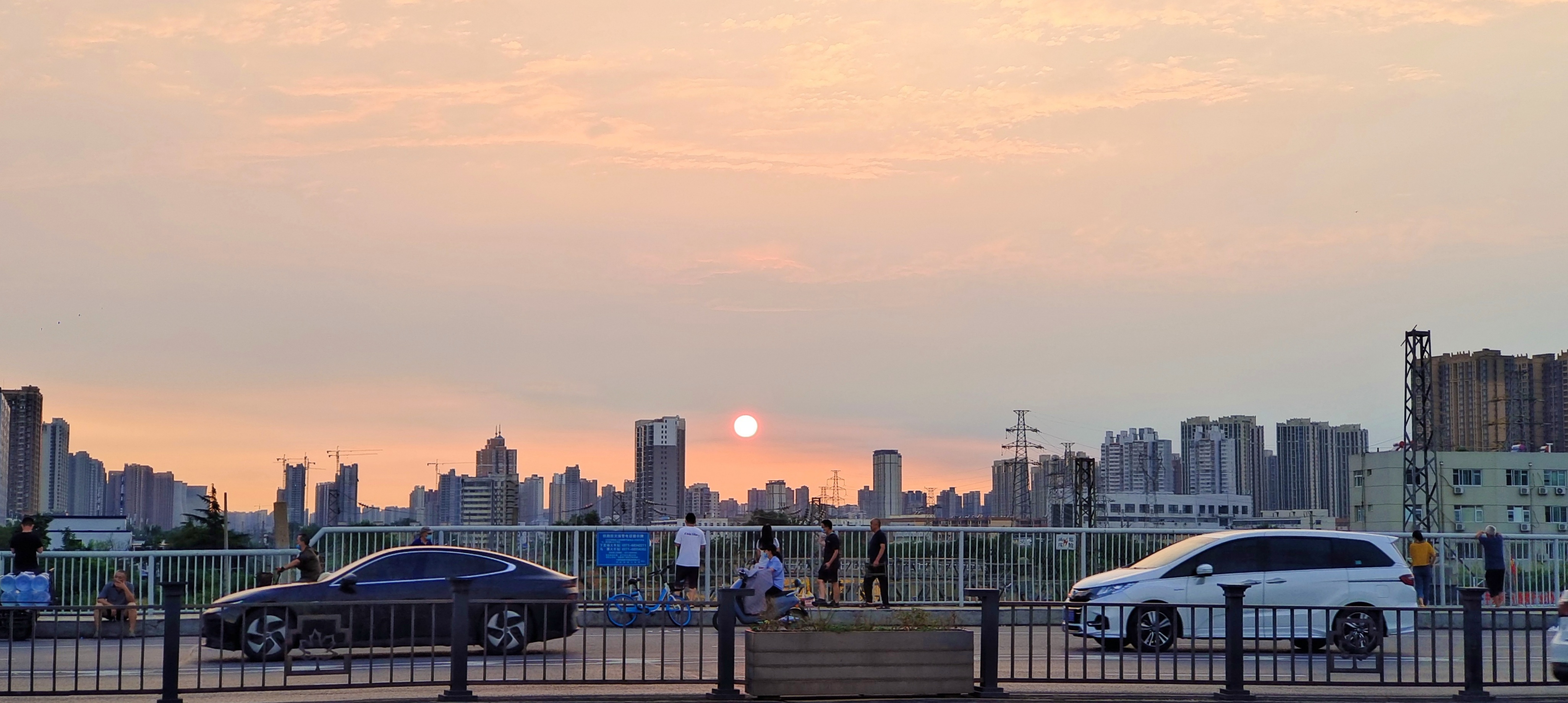土臺(tái)風(fēng)“暹芭”強(qiáng)度減弱 高溫卷土重來 河南本周天氣兩重天