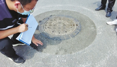 汛期，咱腳下的井蓋安全嗎？遇無蓋窨井傷人，誰擔(dān)責(zé)？