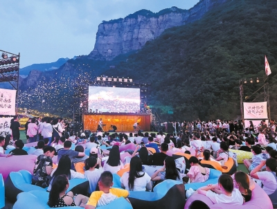  河南暑期文旅市場強勁復(fù)蘇 周末游、免票、晝夜狂歡等成熱詞