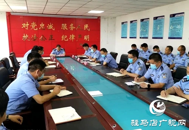 平輿縣公安局 “七個發(fā)力” 確?！鞍偃招袆印比〉脤嵭? width=