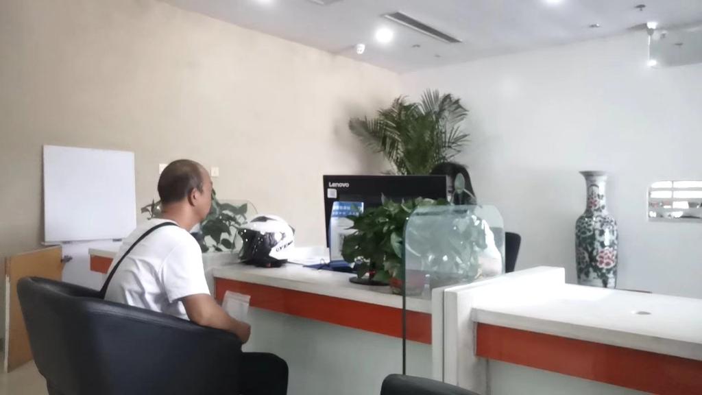 河南多地：摩托車投保交強險咋這么難