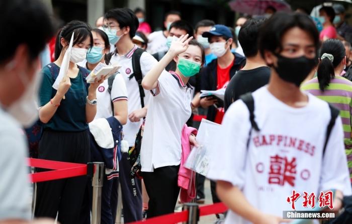 “考博熱”與“重讀本科”：考學(xué)有岸，讀書無涯