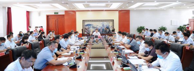 李躍勇主持召開駐馬店市政府第175次常務(wù)會(huì)議