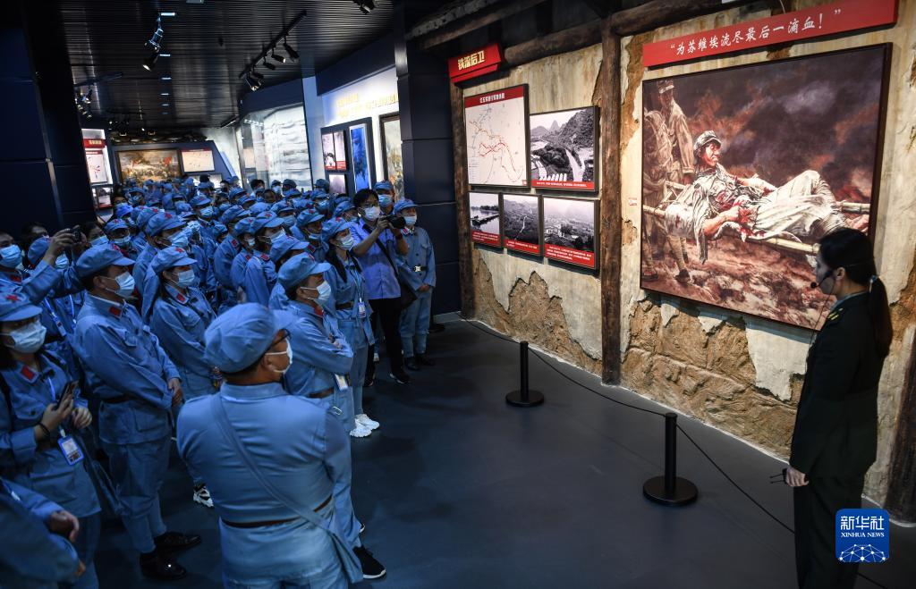 領(lǐng)航中國丨堅(jiān)定文化自信，為新時(shí)代新征程凝心聚力&mdash;&mdash;黨的十八大以來我國文化建設(shè)述評(píng)