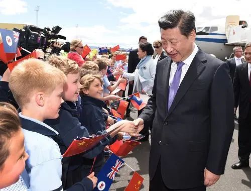 這張老照片里，有習(xí)近平和父親的澳洲情