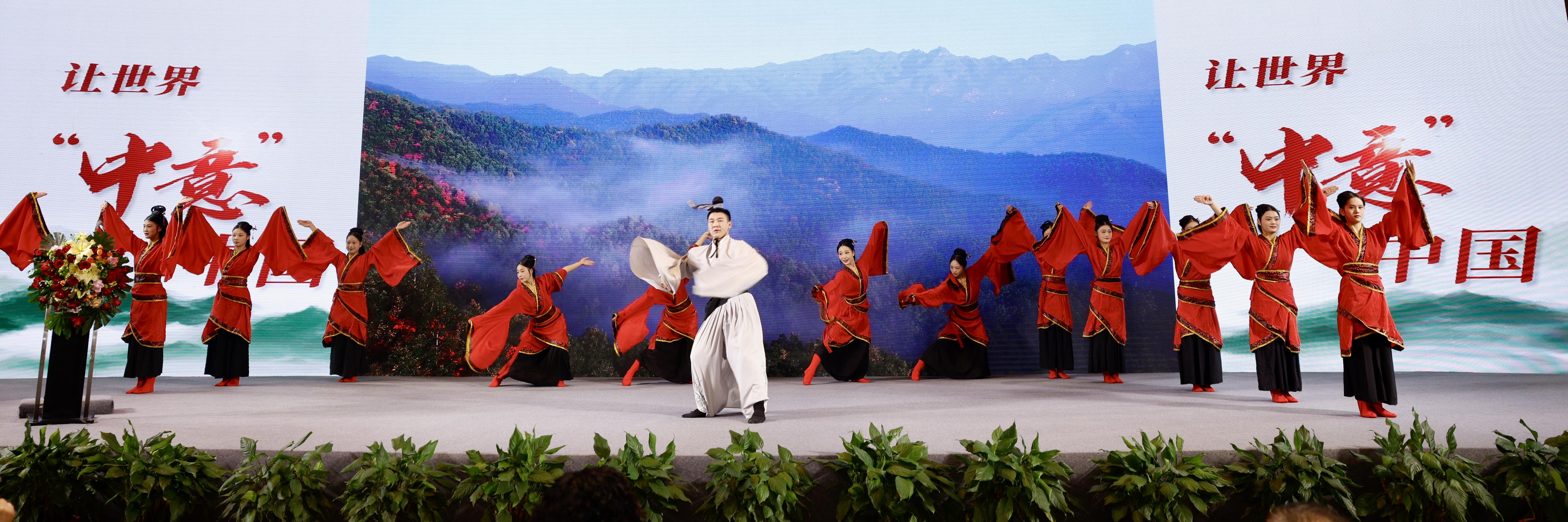 讓世界“中意” 中國 中醫(yī)藥文化傳承網(wǎng)絡(luò)主題采訪活動在南陽啟動