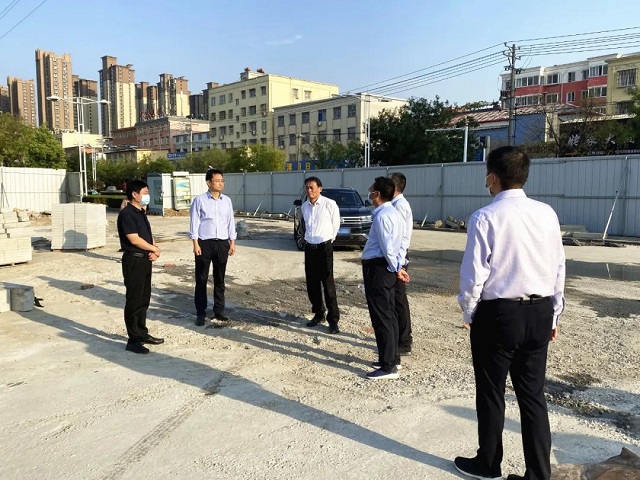 副市長賈迎戰(zhàn)蒞臨視察！保民生，促發(fā)展！金科·君悅公館項目西側盤古山路南延工程通車在即！