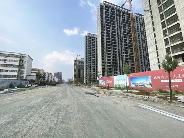 副市長賈迎戰(zhàn)蒞臨視察！保民生，促發(fā)展！金科·君悅公館項目西側盤古山路南延工程通車在即！