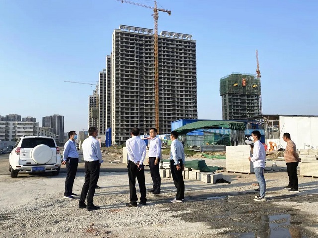 副市長賈迎戰(zhàn)蒞臨視察！保民生，促發(fā)展！金科·君悅公館項目西側盤古山路南延工程通車在即！
