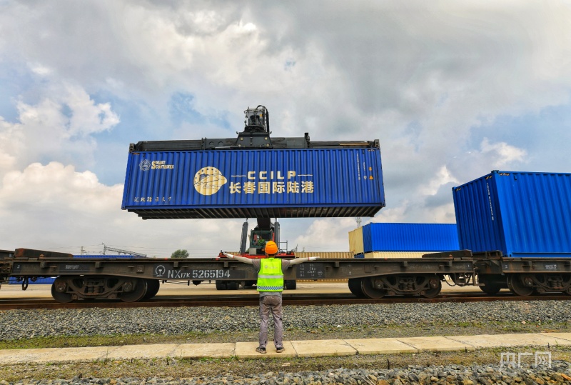 【大時(shí)代】長春：現(xiàn)代農(nóng)業(yè)擦亮“糧食芯片” 科技創(chuàng)新驅(qū)動(dòng)“汽車強(qiáng)國”