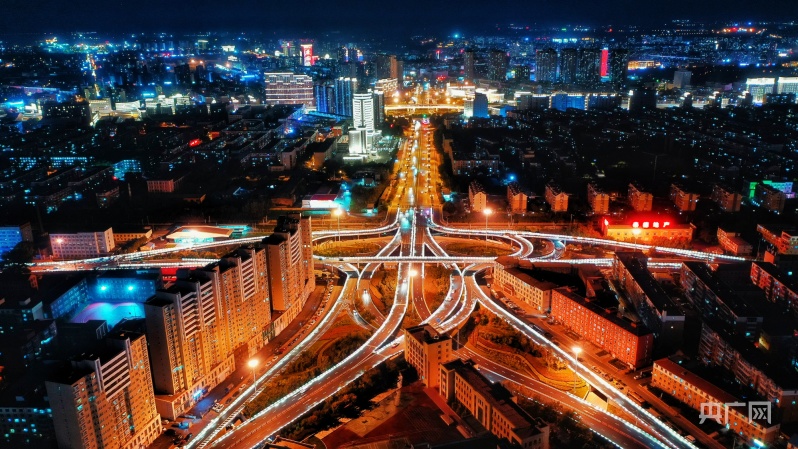 【大時(shí)代】長春：現(xiàn)代農(nóng)業(yè)擦亮“糧食芯片” 科技創(chuàng)新驅(qū)動(dòng)“汽車強(qiáng)國”