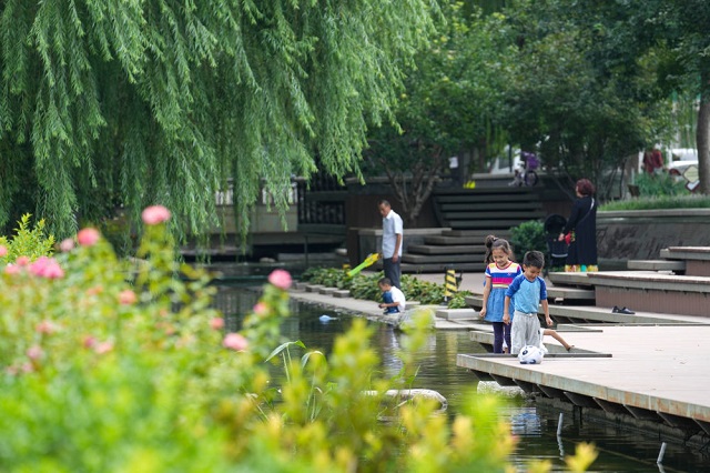 鏡頭里的十年&middot;奔向美好丨穿越中軸線 看北京點滴之變