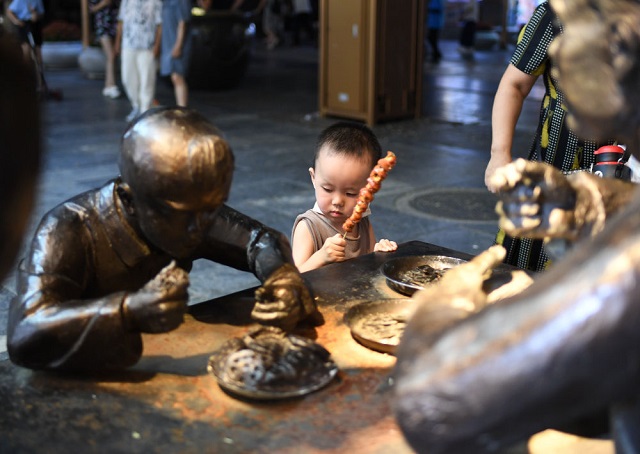 鏡頭里的十年&middot;奔向美好丨穿越中軸線 看北京點滴之變