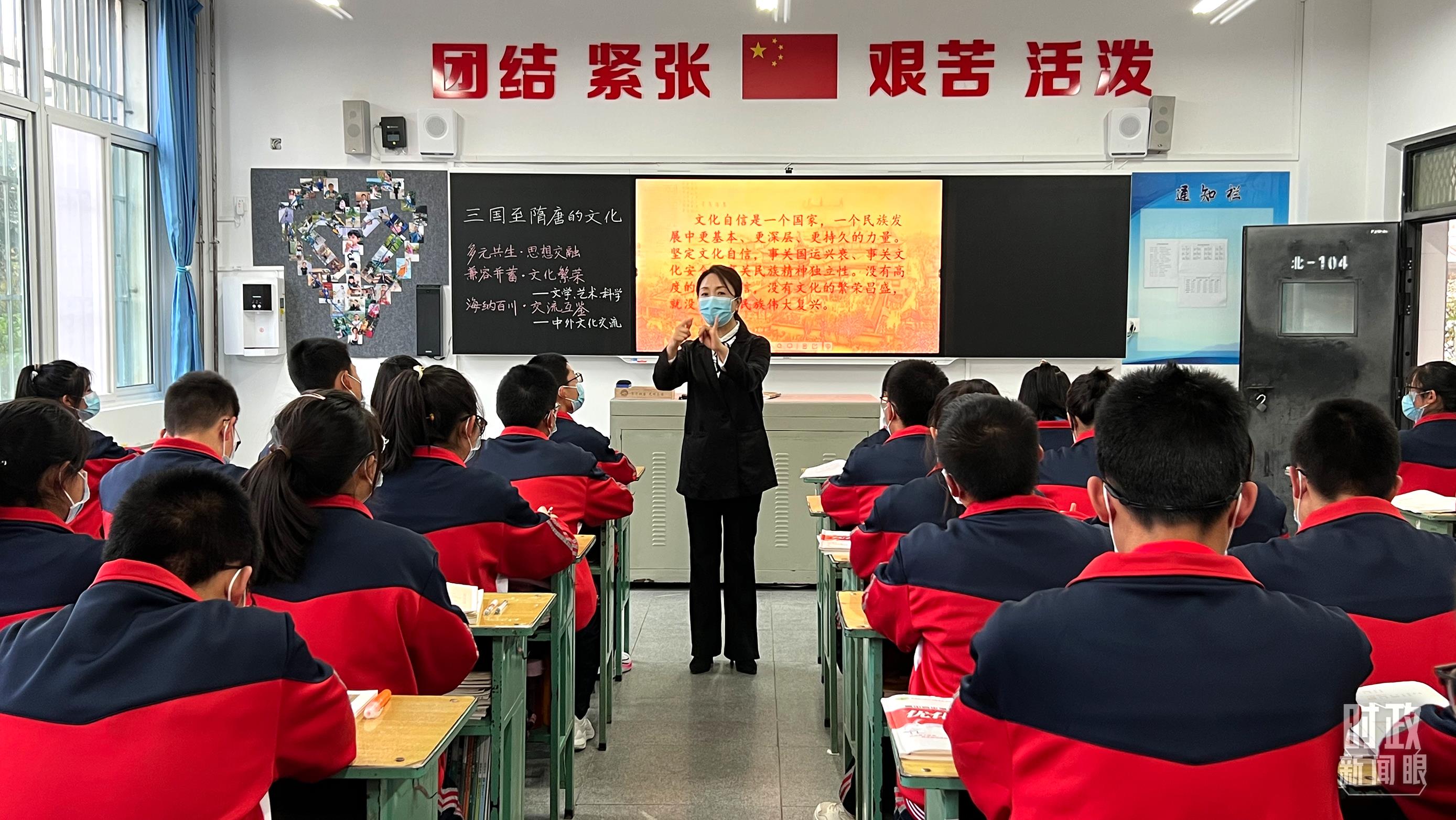 時政新聞眼丨黨的二十大后首次國內(nèi)考察，習近平為什么來到這兩個地方？